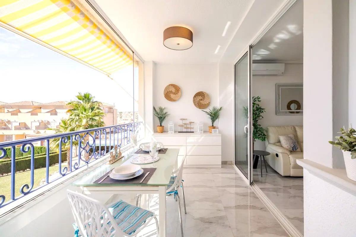 Penthouse Bellavista With Sea Views Apartman Torrevieja Kültér fotó