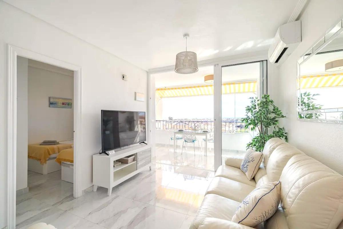 Penthouse Bellavista With Sea Views Apartman Torrevieja Kültér fotó