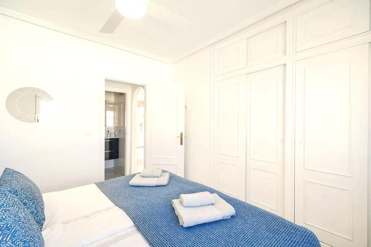 Penthouse Bellavista With Sea Views Apartman Torrevieja Kültér fotó