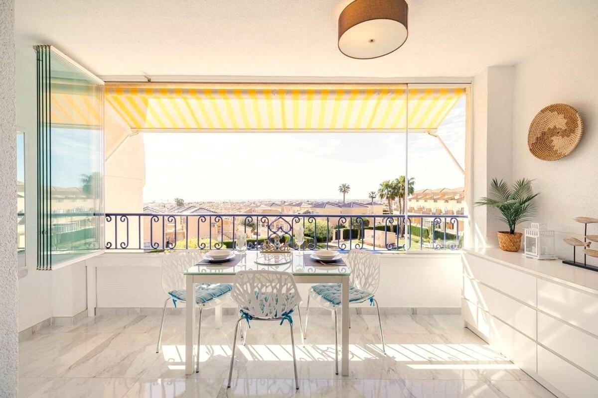 Penthouse Bellavista With Sea Views Apartman Torrevieja Kültér fotó