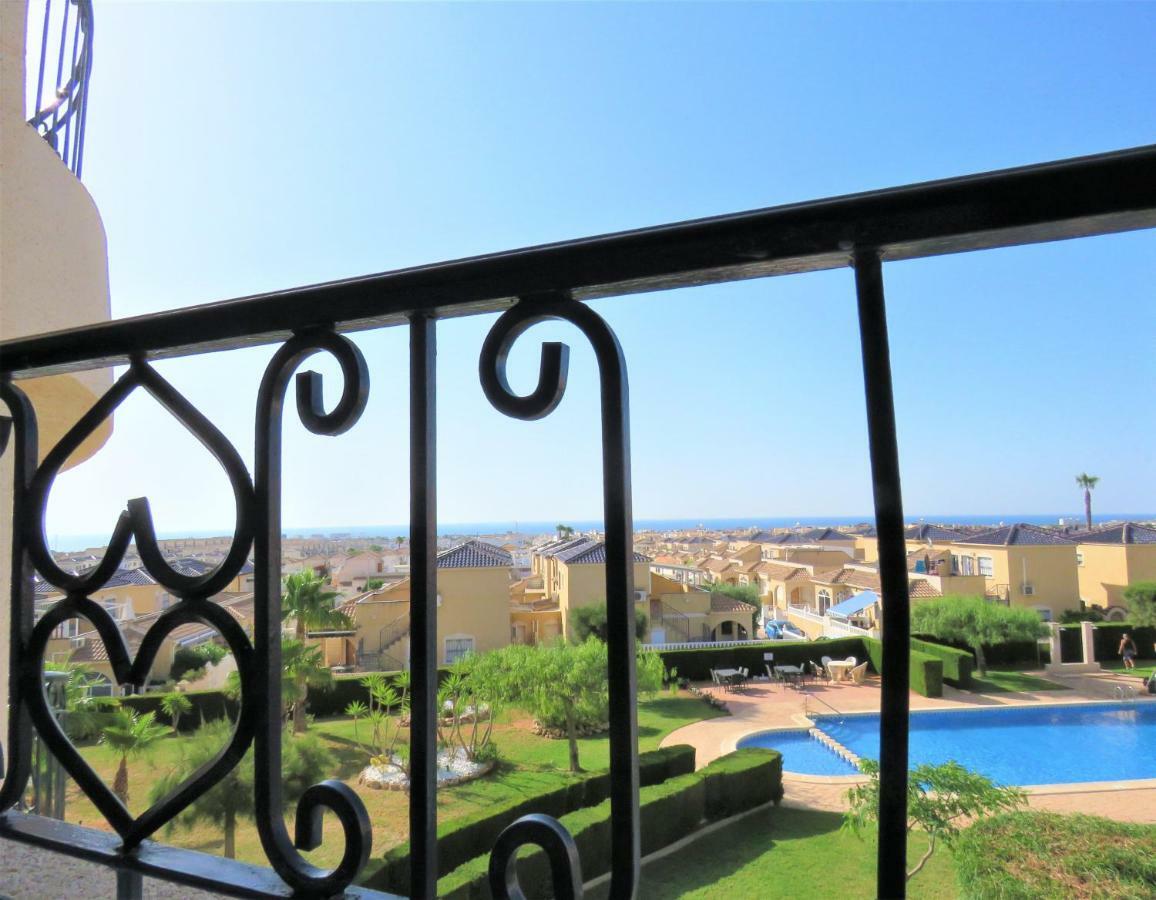 Penthouse Bellavista With Sea Views Apartman Torrevieja Kültér fotó