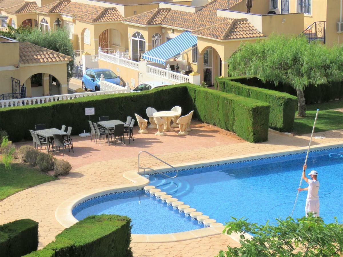 Penthouse Bellavista With Sea Views Apartman Torrevieja Kültér fotó